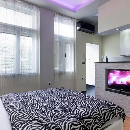 Royal Apartment *